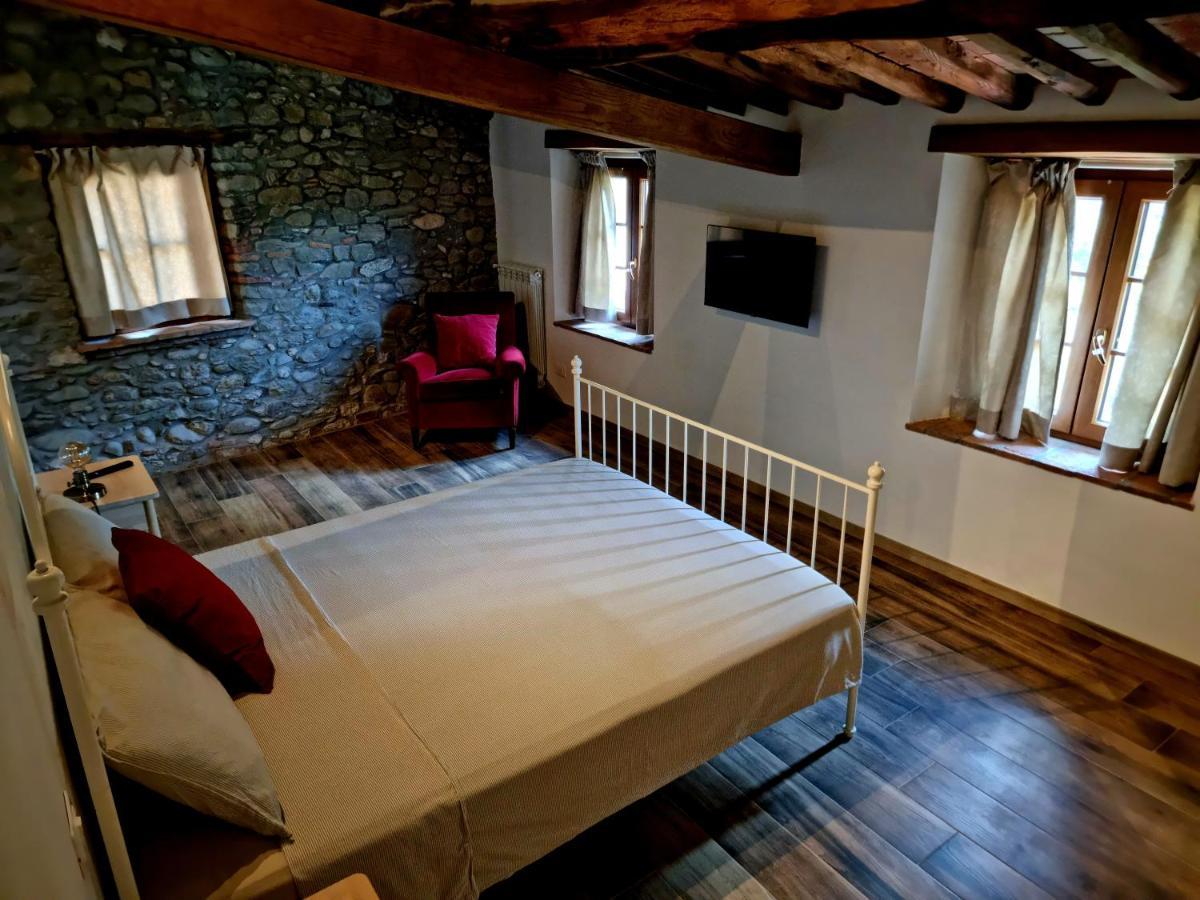 Agriturismo Il Castello Villa Borgo a Mozzano Exteriör bild